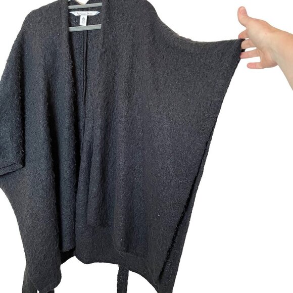 Michael Stars Tie Waist Poncho Fuzzy‎ Black Shawl Cozy Warm One Size - Picture 7 of 8